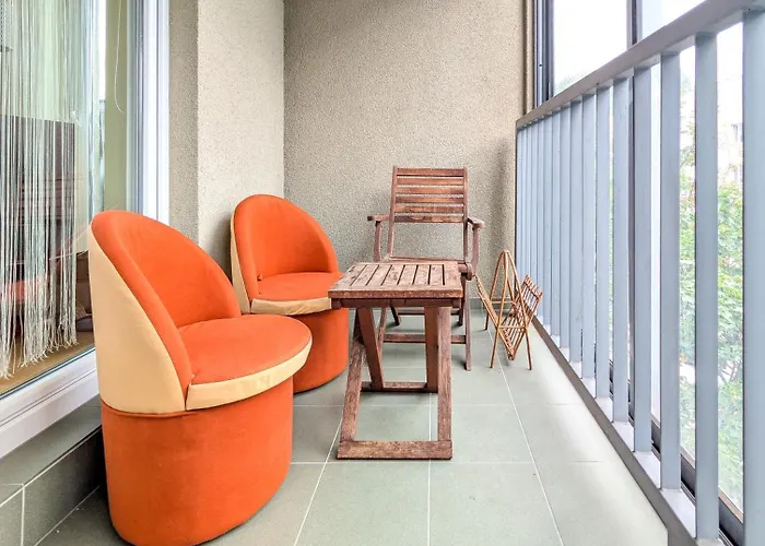 Pochyła Haven By Bookinghost * Wrocław