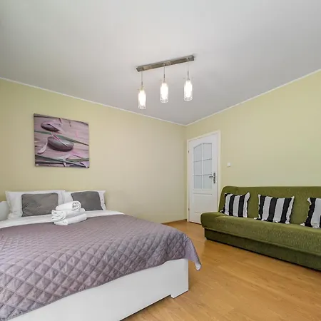 Pochyla Haven By Bookinghost Apartmán *